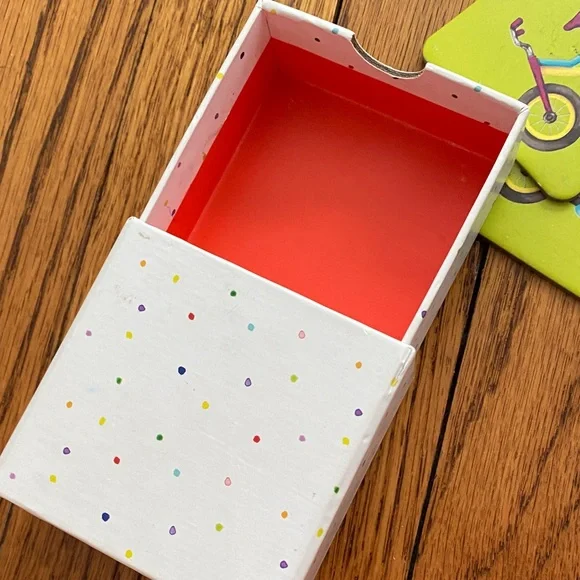 Lovevery Things That Move Memory Matching Game Investigator
Play Kit 31-33 M - Picture 6 of 7